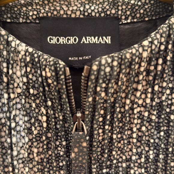 LIKE NEW Giorgio Armani Leather embossed coat size small - Picture 3 of 6